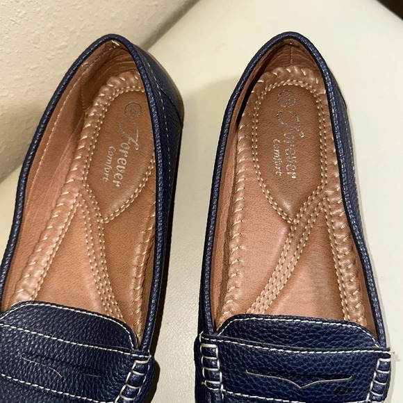 Forever, comfort, loafers size 6 - Picture 2 of 7